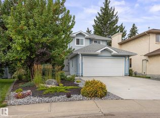 9008 190th St NW, Edmonton, AB T5T 5W1