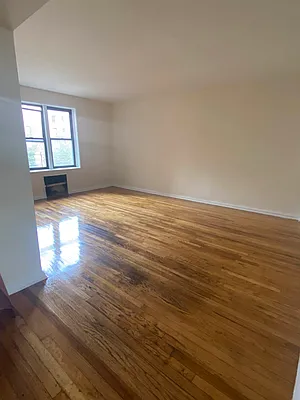 Rented by Queens Apartments Realty LLC | media 1