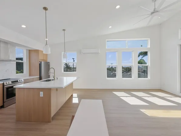 3839 Baker St, San Diego, CA 92117