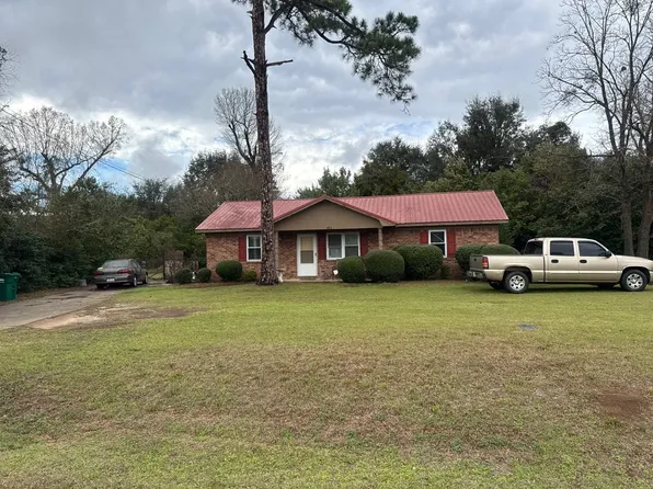 4911 Hill Rd, Albany, GA 31705