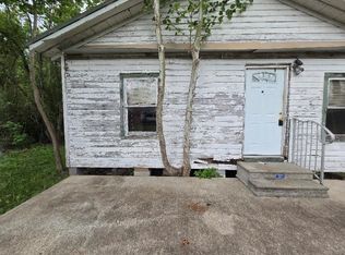 203 Cedar Cir, New Caney, TX 77357