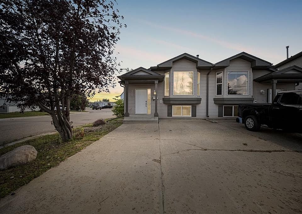 1st image of 100 N Bruin Bay