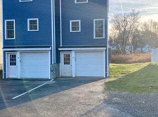 22 Village Way, Kennebunk, ME 04043