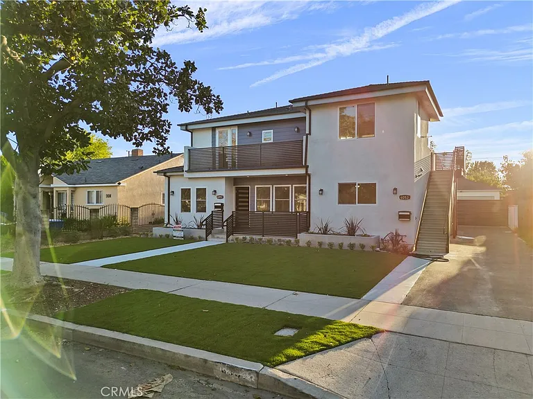 6051 Teesdale Ave — Photo 32