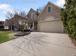 347 N Alice Ave, Rochester, MI 48307