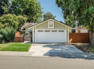 6916 Springmont Dr, Elk Grove, CA 95758