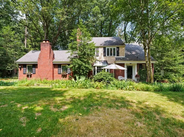 164 Woodland Farms Rd, Pittsburgh, PA 15238