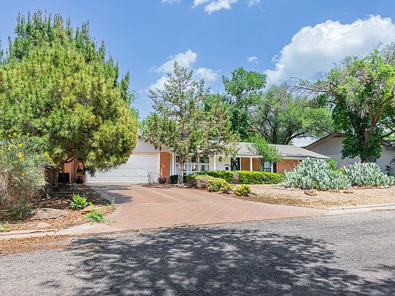 2nd image of 2756 Dena Dr
