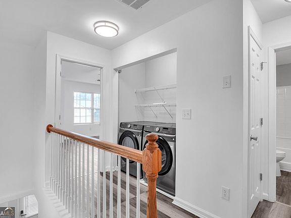 5th image of 2827 Creek Bottom Ct
