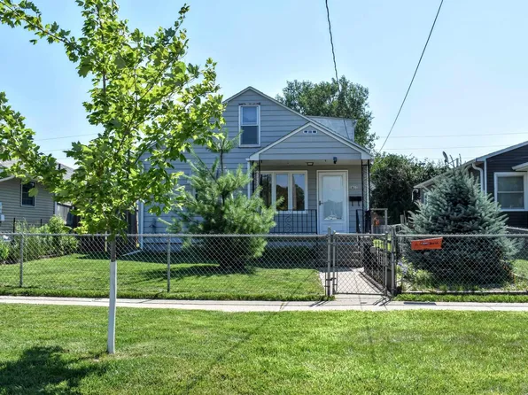 2612 Center St, Sioux City, IA 51103