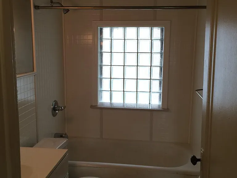 806 Forest Ave — Photo 24