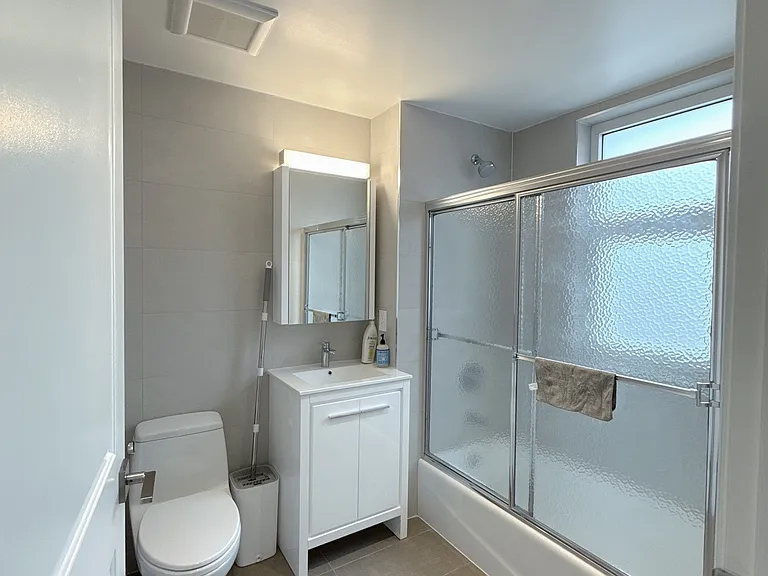 4223 Parsons Blvd #6E — Photo 6