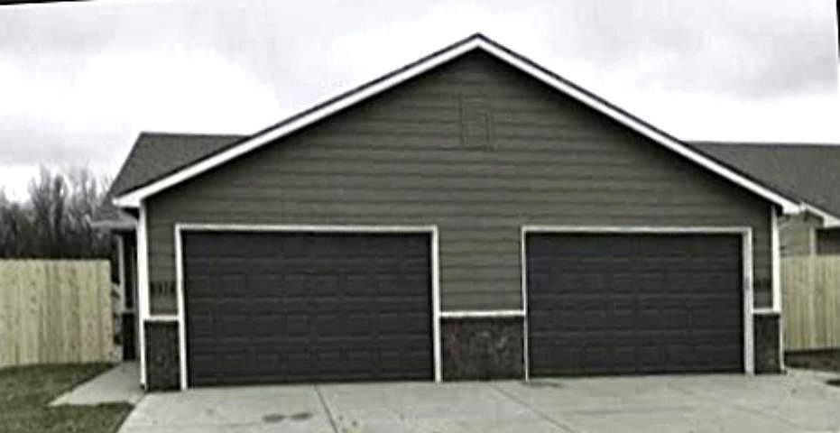1st image of 1725-1727 E 69th Ct N