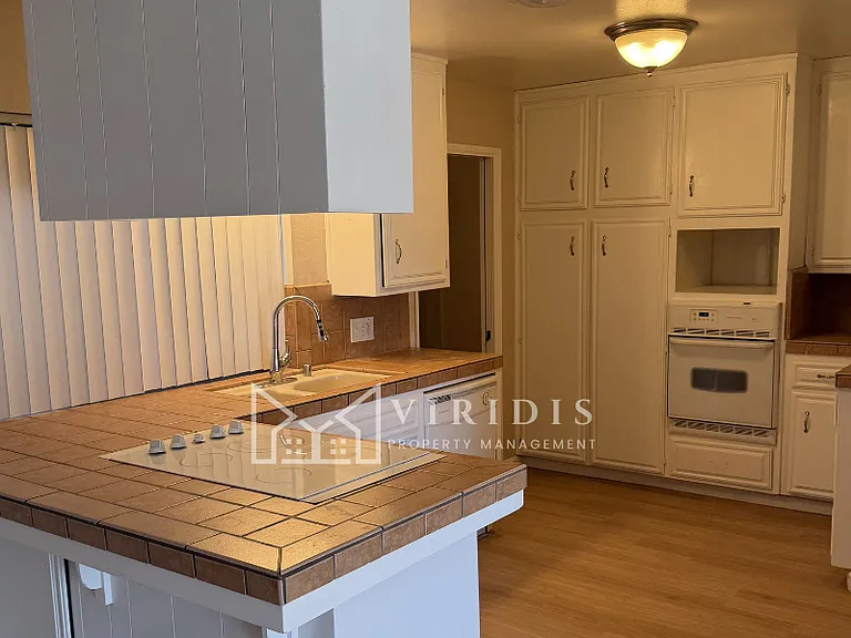 1304 La Puente Dr — Photo 4