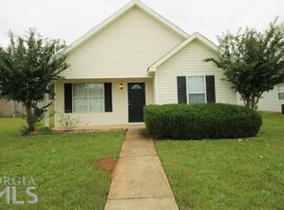320 Chadwyck Cir, Bonaire, GA