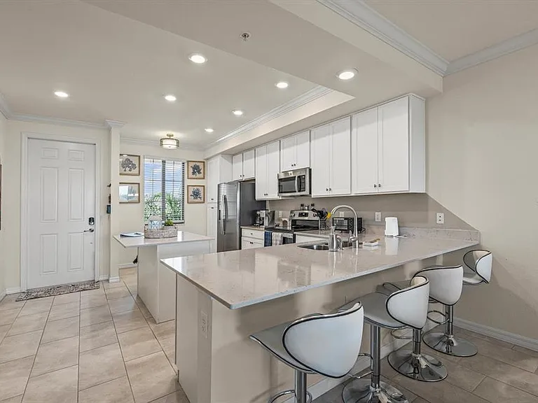 17810 Gawthrop Dr #304 — Photo 11