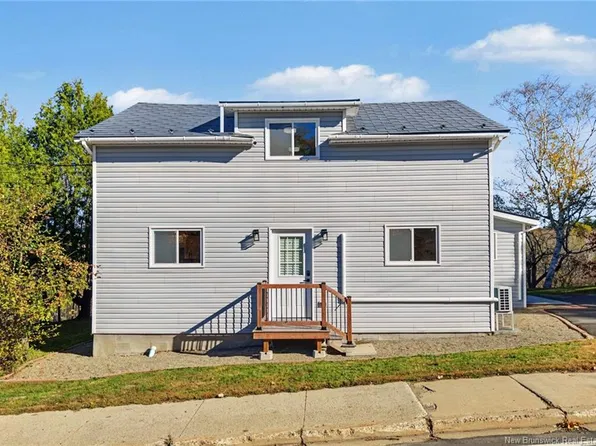 56 Main St, Minto, NB E4B 3K5