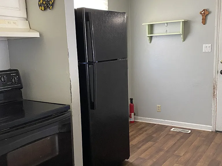 410 E McGregor St — Photo 6