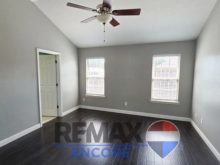 16 Sugar Cove Bryson Ests — Photo 2