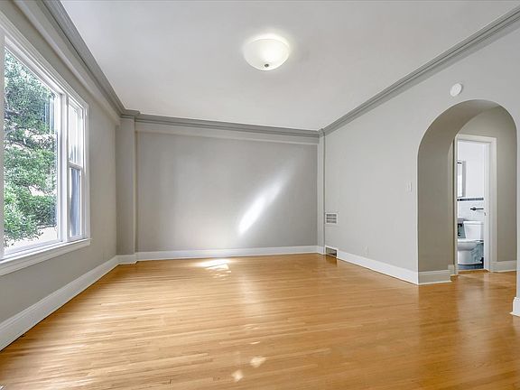 5th image of 2001 California St #101