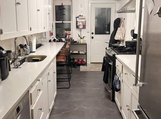 130 Robinson Pkwy APT 2, Burlington, VT 05401