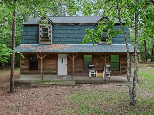 14 N Fairway Loop, Coldspring, TX 77331