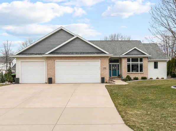 N7989 Creekside Dr, Sherwood, WI 54169