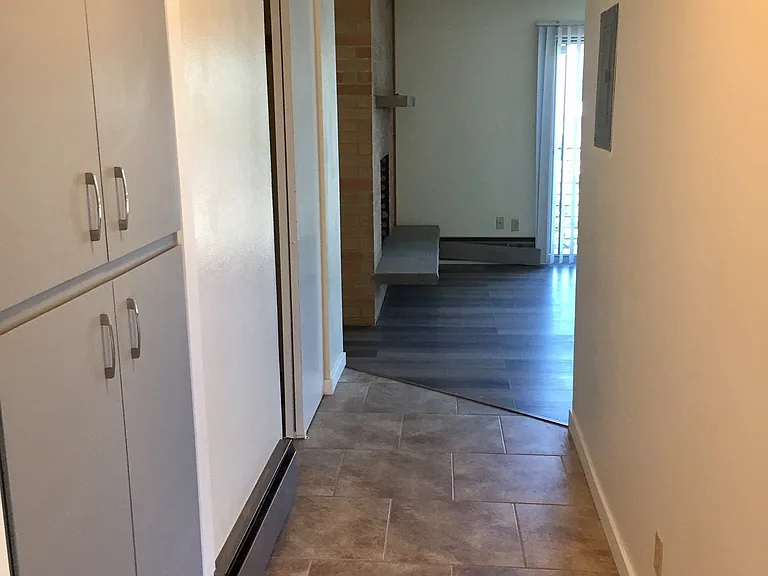 702 S Yakima Ave #3 — Photo 6