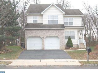 16 Marchesi Dr, Lawrence Township, NJ 08648