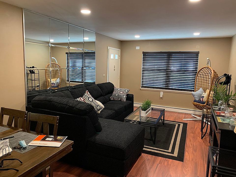 1st image of 20C Buckingham Dr #1003