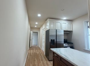 4116 W George St #2, Chicago, IL 60641
