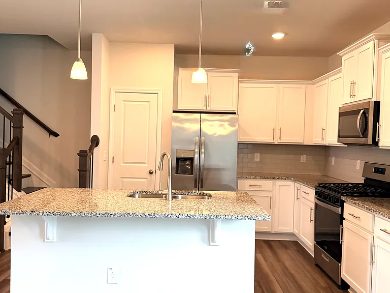 4018 Beckton Trl — Photo 4