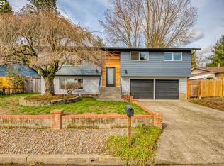 20605 SW Naples St, Beaverton, OR 97078