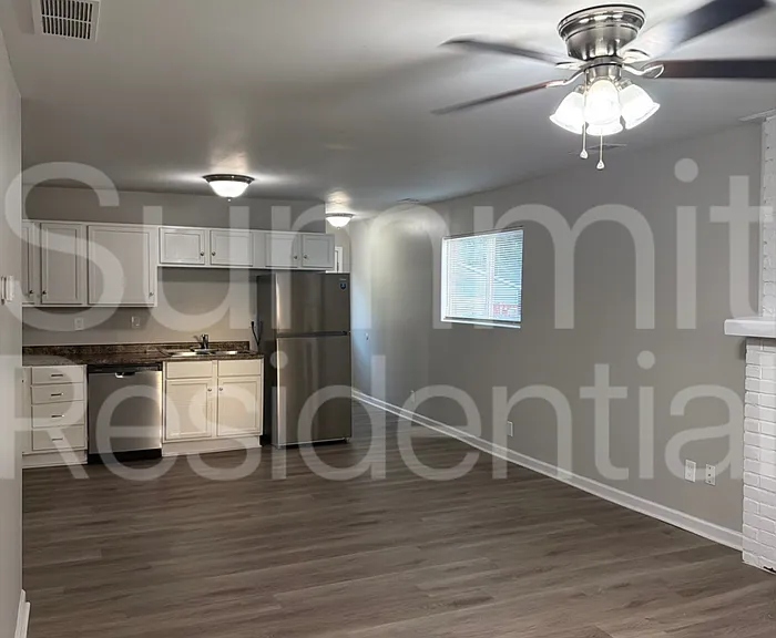 4713 Walnut Grove Ave — Photo 4