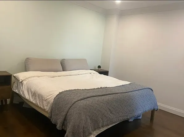 135 East 39th Street image 12 of 20