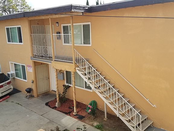 5th image of 7811-15 Hellman Ave