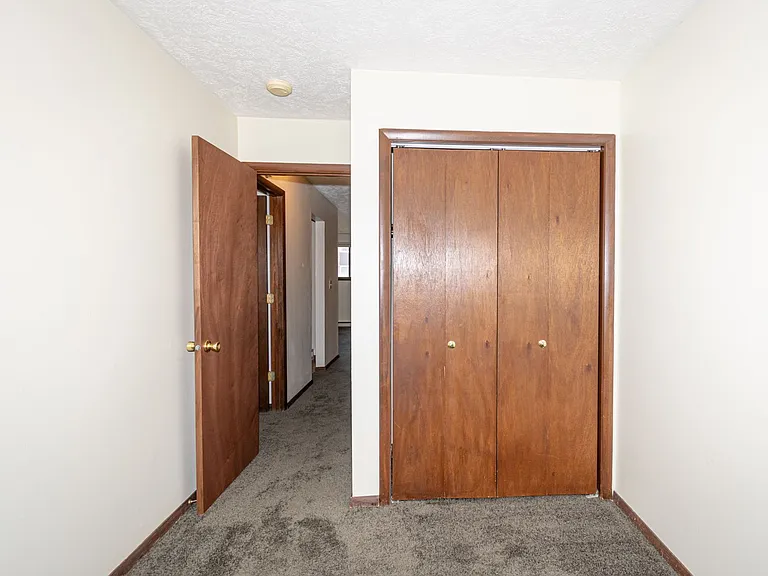 712 Arcadia Dr — Photo 32