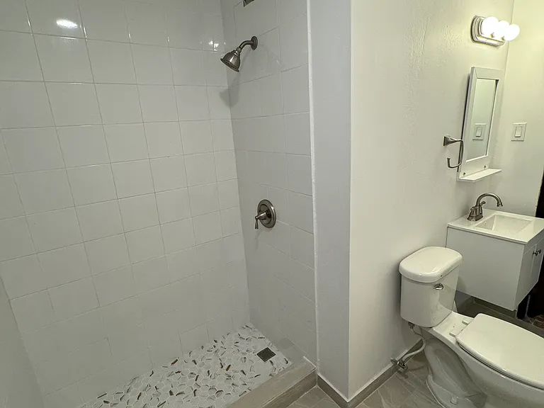 1373 Luchetti #901 — Photo 13
