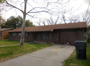 227 Louis Ave, Yorktown, TX 78164