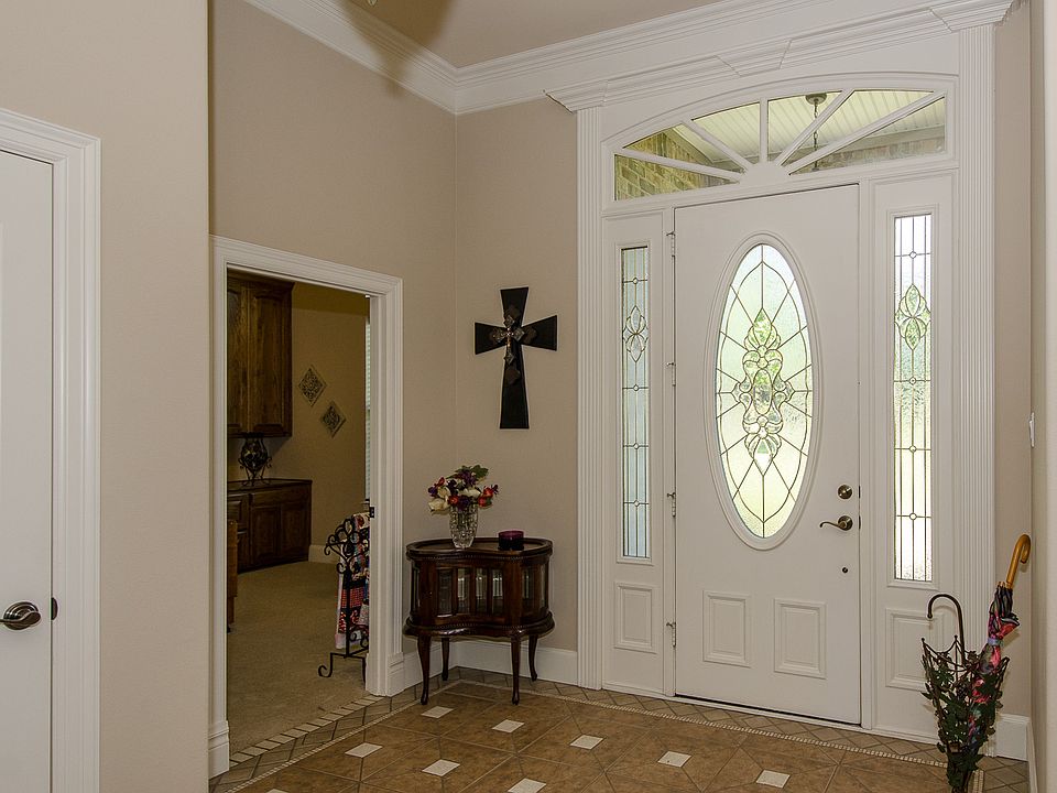1st image of 131 Sweetwater Trl