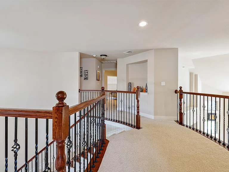 3808 Avery Woods Ln — Photo 14