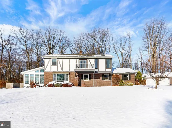 965 N College St, Myerstown, PA 17067