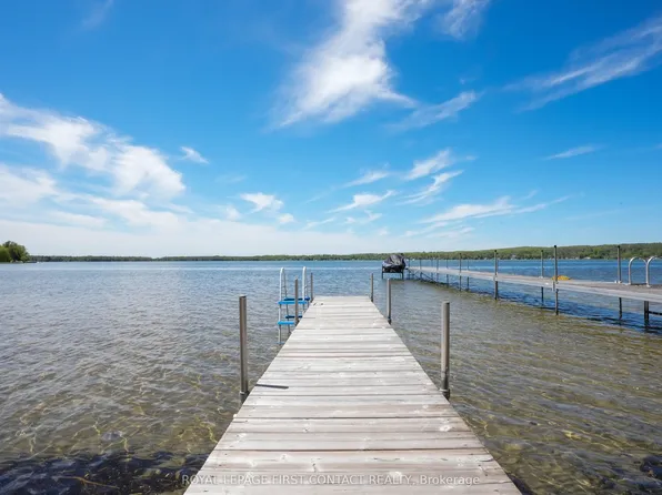 8 Buttercup Ln, Springwater, ON L0L 1P0