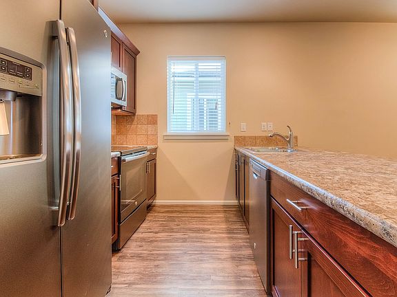 4th image of 2414 Woolsey Rd #2414D
