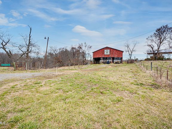 3rd image of 433 California Ave Lot 2