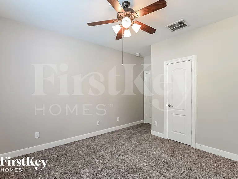 1934 Graystone Hills Dr — Photo 8