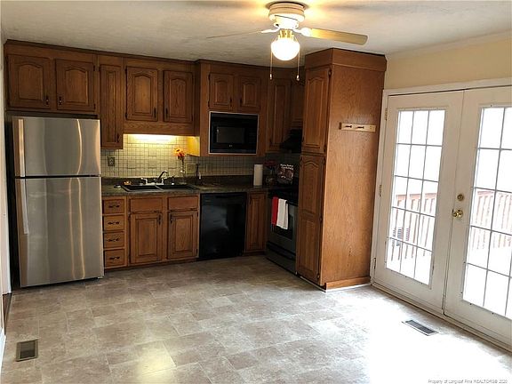 5th image of 3211 Pelligrini Ave