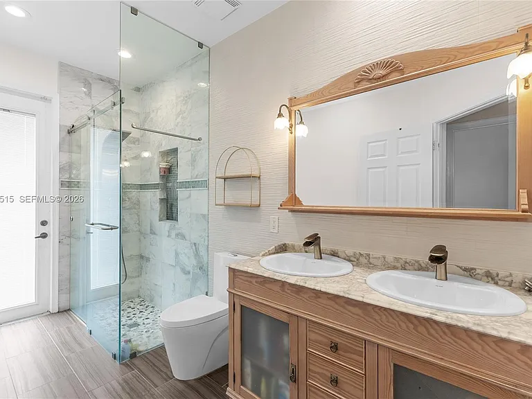 1714 Victoria Pointe Cir — Photo 26