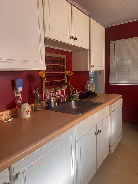 2 bed, 975 sqft, $1,050 — Photo 2