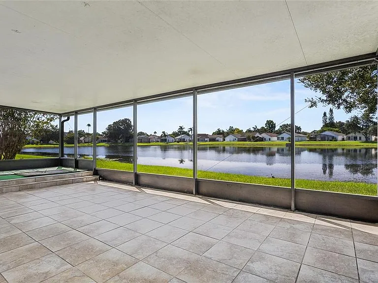 5673 Parkview Lake Dr — Photo 2